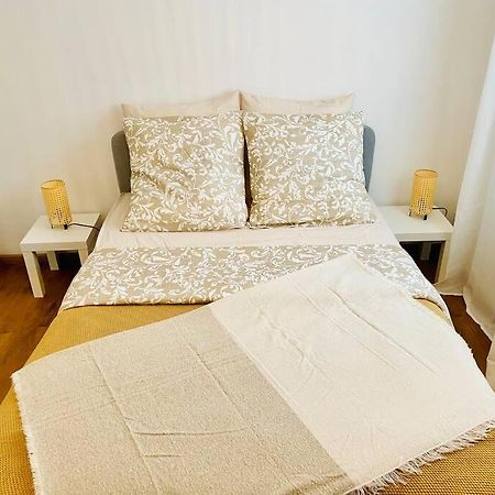 Le Cellier Saint Vincent Apartment Damery  Екстериор снимка